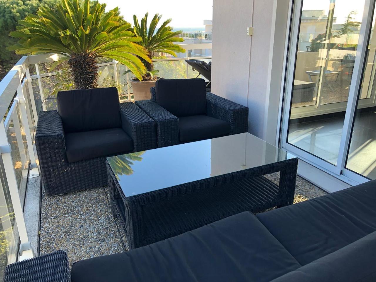 Gorgeous One-Bedroom Apartment With Terrace And Sea View -Stayinantibes- Bijou Plage ภายนอก รูปภาพ