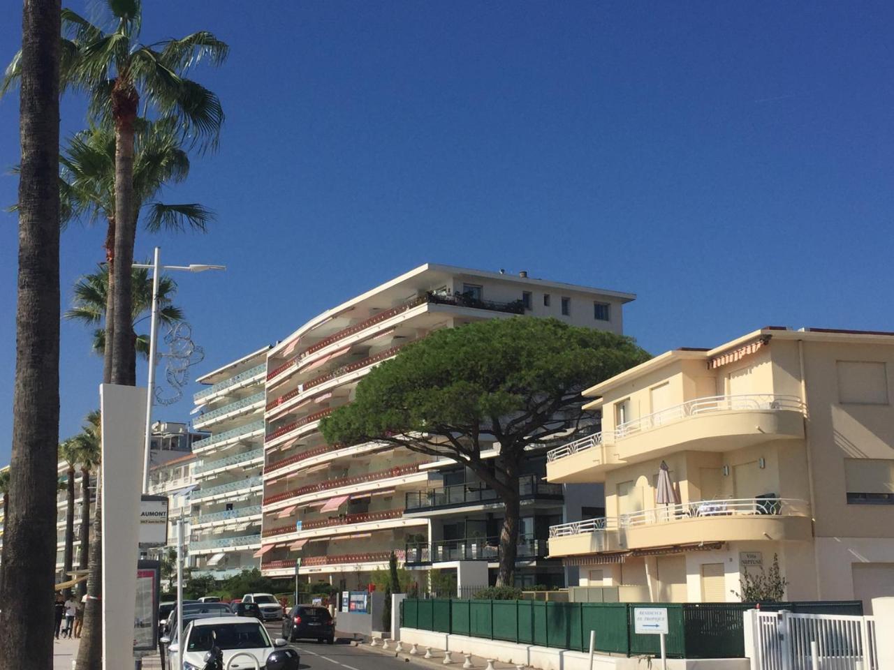Gorgeous One-Bedroom Apartment With Terrace And Sea View -Stayinantibes- Bijou Plage ภายนอก รูปภาพ