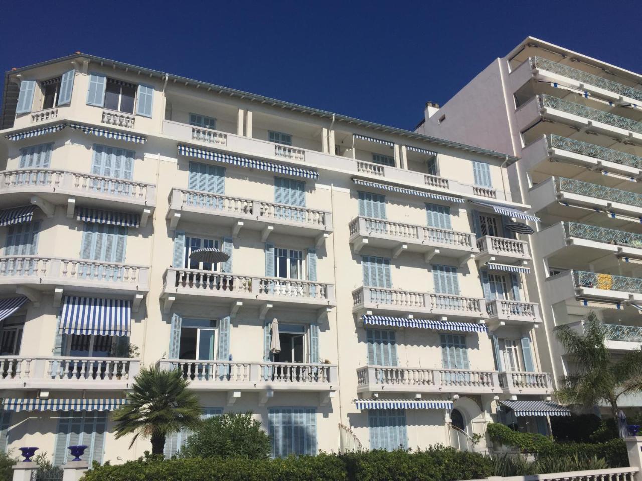 Gorgeous One-Bedroom Apartment With Terrace And Sea View -Stayinantibes- Bijou Plage ภายนอก รูปภาพ
