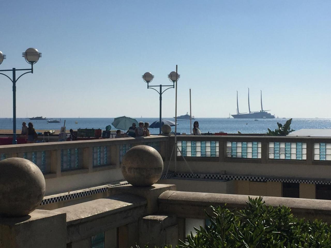 Gorgeous One-Bedroom Apartment With Terrace And Sea View -Stayinantibes- Bijou Plage ภายนอก รูปภาพ